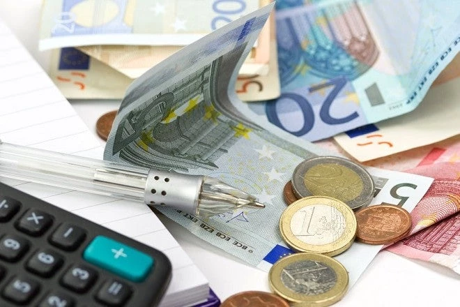 Νέος «φόρος πλούτου» – Θα επιβάλλεται στο σύνολο της κινητής και ακίνητης περιουσίας των πολιτών